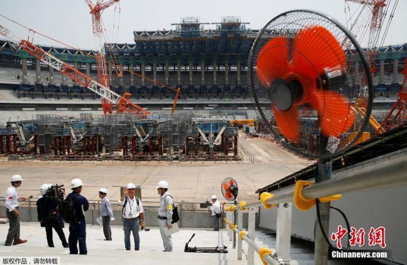 记者：尤文再次问价特林达德，但狼队坚决不卖&除非有疯狂的报价